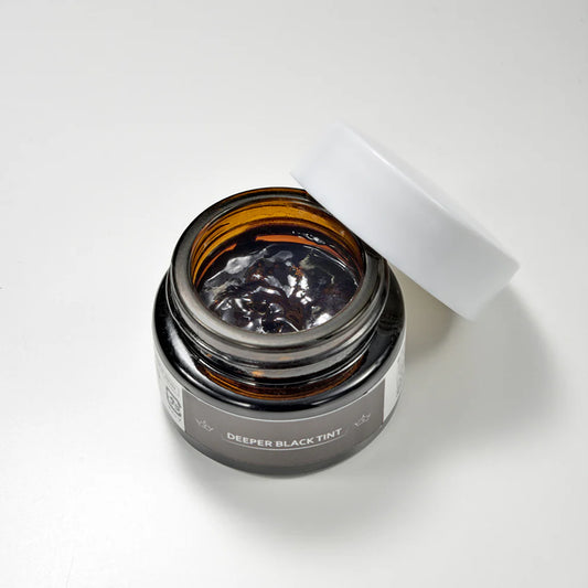 ディーパーブラックティント